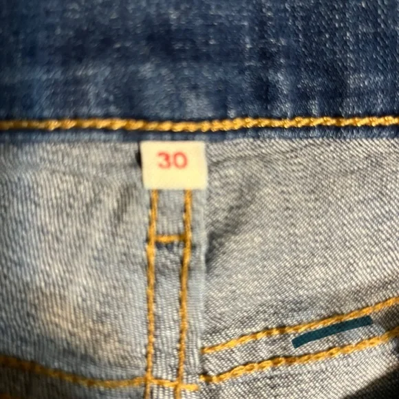 (2) EUC BUNDLE DEAL CUTE LEVI SHORTS SIZE 30 - Picture 5 of 5